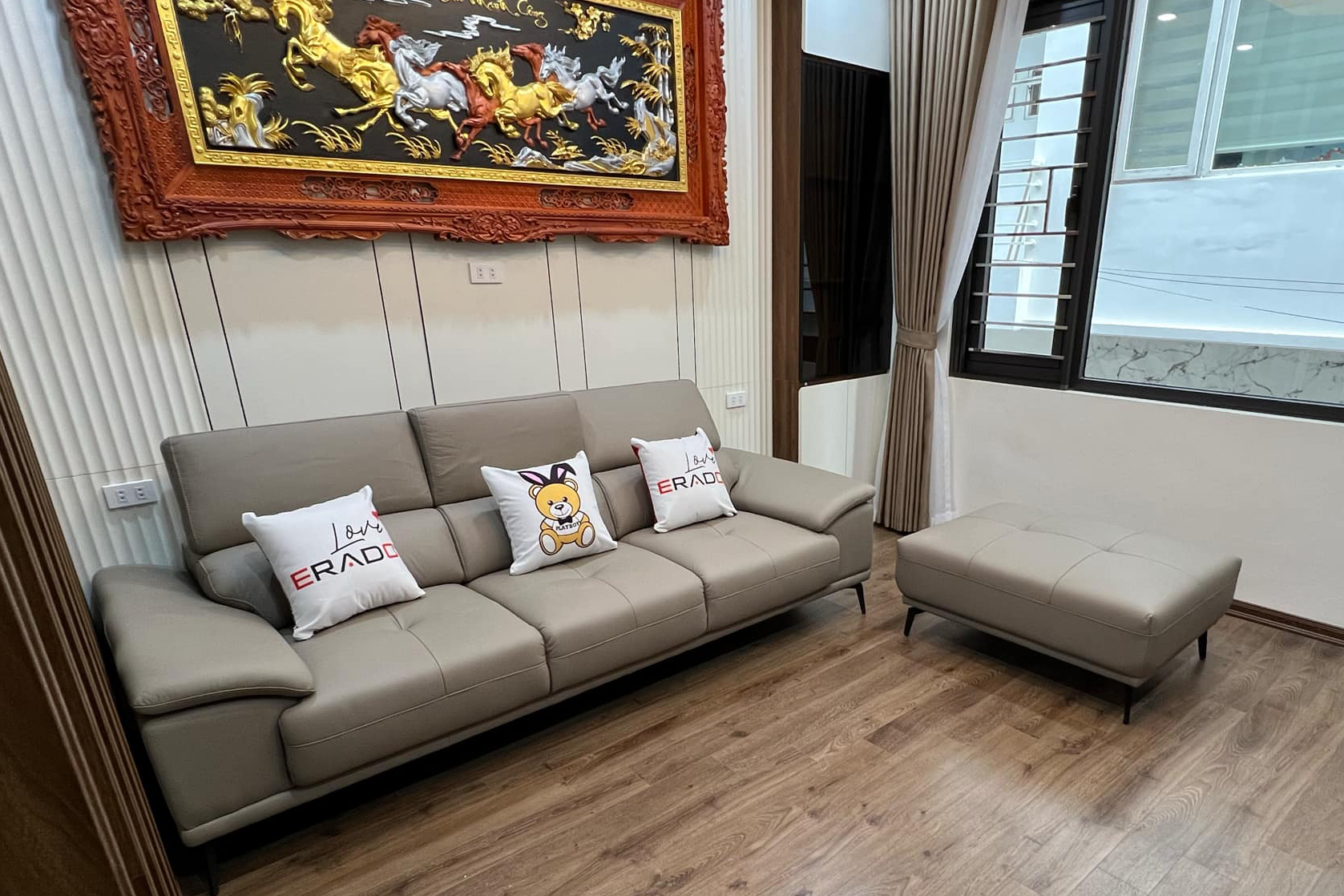 ERADO BÀN GIAO THÀNH CÔNG SOFA DA THẬT CHO GIA ĐÌNH CHỊ HOA Ở TƯƠNG MAI